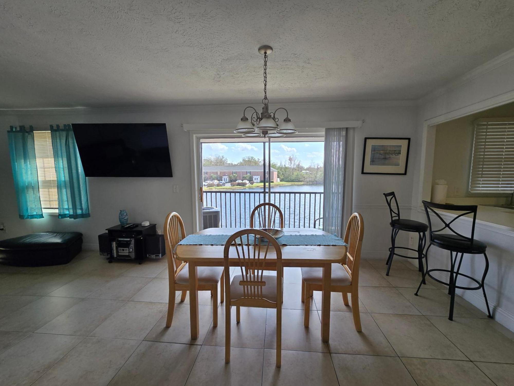 Beautiful Condo Close To Busch Gardens Tampa Exterior foto